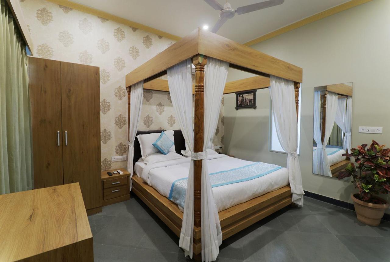 Keshav Resort Udaipur Luaran gambar